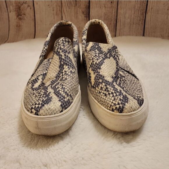 Vince Camuto grey/white snakeskin leather loafers - Picture 8 of 10